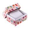 Ürün resmi: Uçan Kelebek ve Çiçek Desenli Yastıklı Saat ve Bileklik Karton Hediye Kutusu